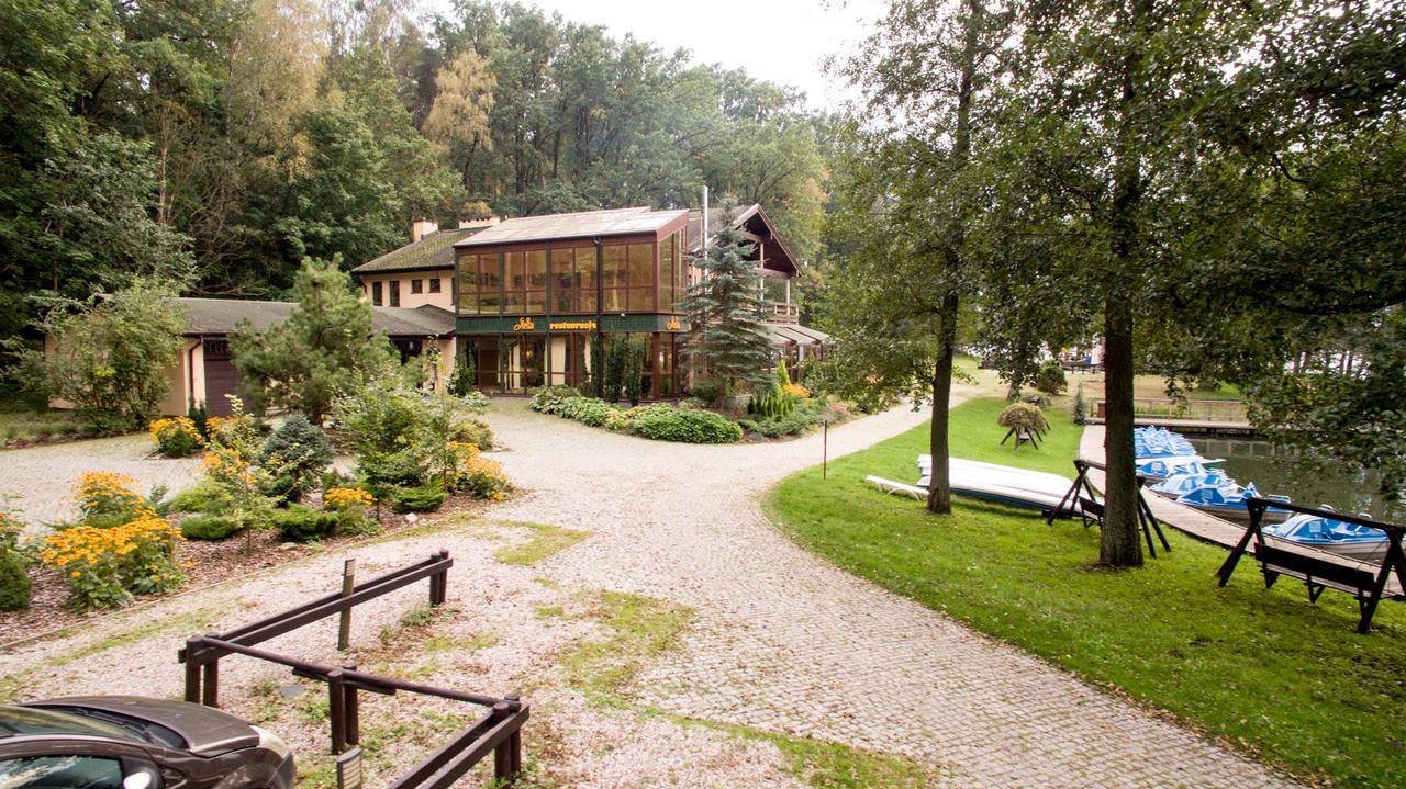 Hotel Przystanek Zatoka à Sila Extérieur photo
